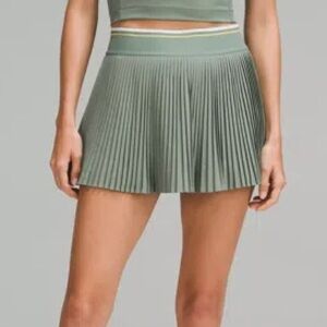 LULULEMON
Varsity High-rise Pleated Tennis Skirt Tipping Stripe